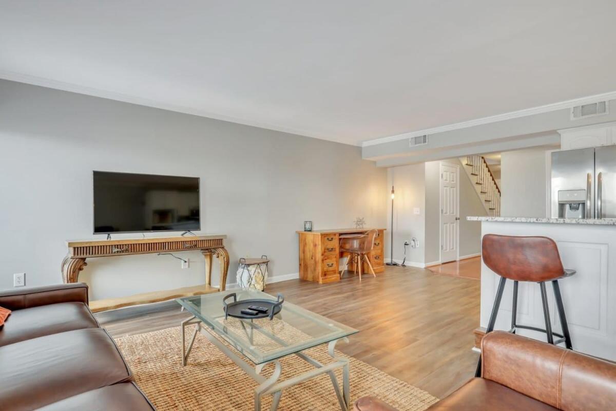 Eagle'S Nest - Spacious Loft Downtown - Near Gsu สเตทส์โบโร ภายนอก รูปภาพ