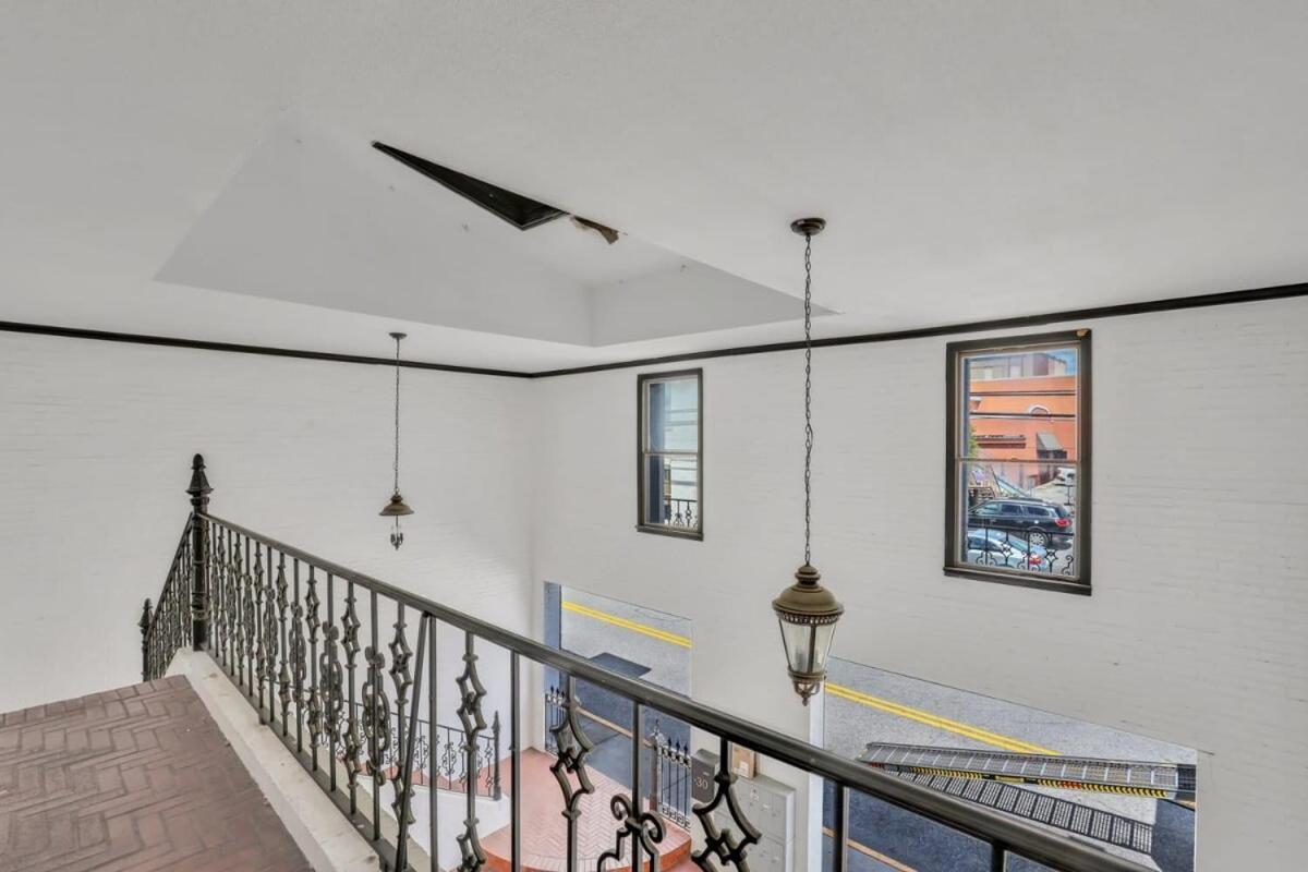 Eagle'S Nest - Spacious Loft Downtown - Near Gsu สเตทส์โบโร ภายนอก รูปภาพ