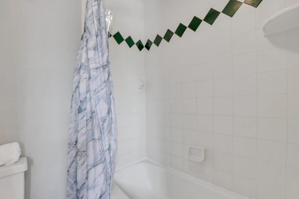 Eagle'S Nest - Spacious Loft Downtown - Near Gsu สเตทส์โบโร ภายนอก รูปภาพ